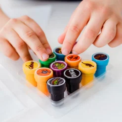 Totum Dinosaurios Kit Creativo 12 Sellos -Niños Juguetes Tienda totum dinosaurios kit creativo 12 sellos 2